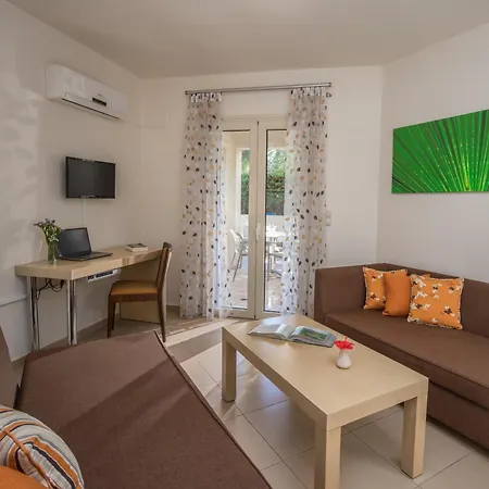 Aparthotel Your Memories Kato Gouves